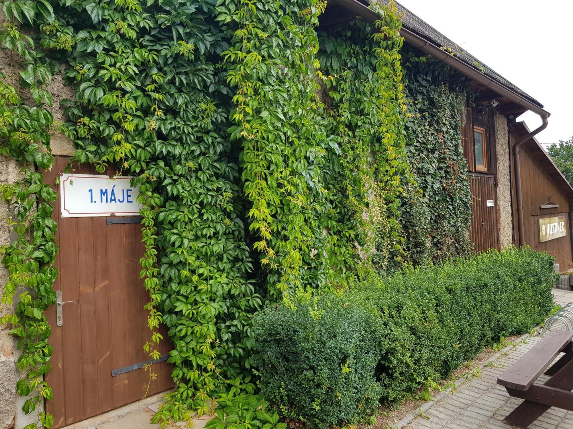 Penzion U Suchanku Mezimesti Bagian luar foto