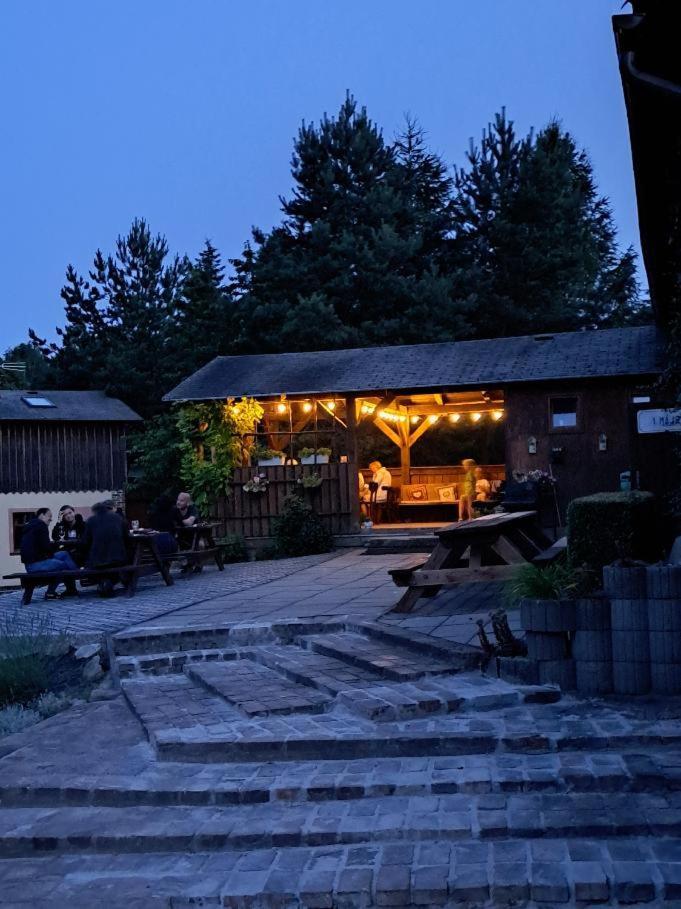 Penzion U Suchanku Mezimesti Bagian luar foto